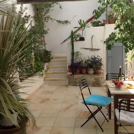 Villa Luxury Townhouse In Historical Center With Expansive Sea Views Naxos City