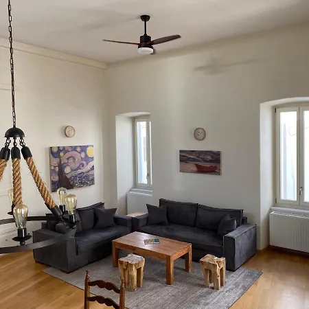 Luxury Townhouse In Historical Center With Expansive Sea Views