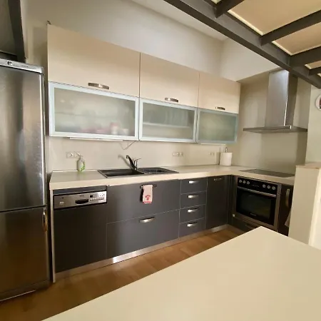 Luxury Townhouse In Historical Center With Expansive Sea Views *